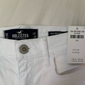 BRAND NEW! White highwaisted jeans ♡